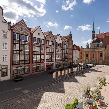 Old Town Paradise Lost By Downtown Apartment